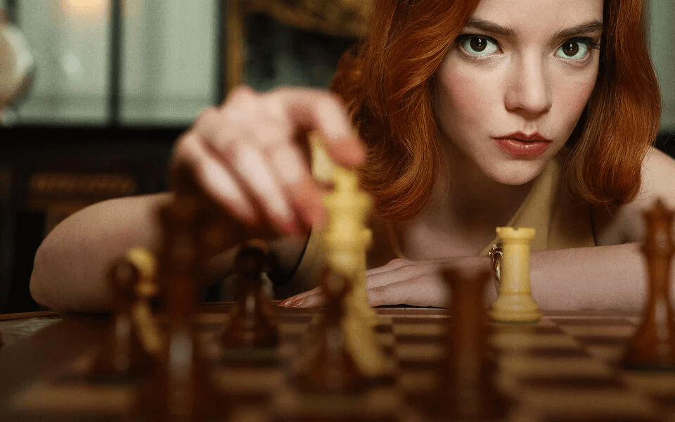 Шахматистка из сериала «‎Ход королевы»